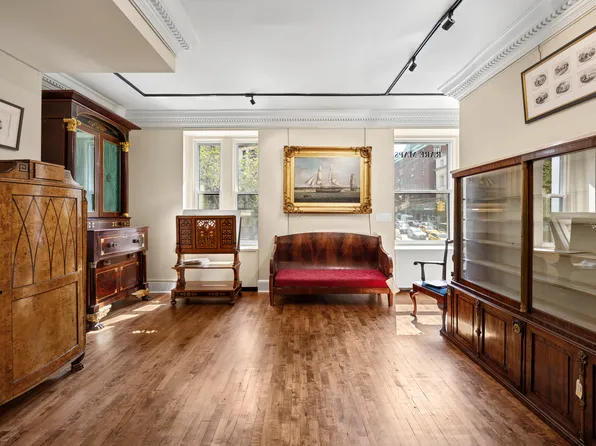 29 East 72nd Street image 7 of 11