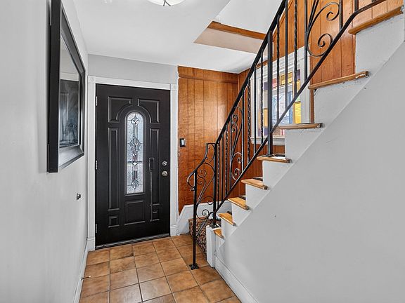 4th image of 12 Montfern Ave