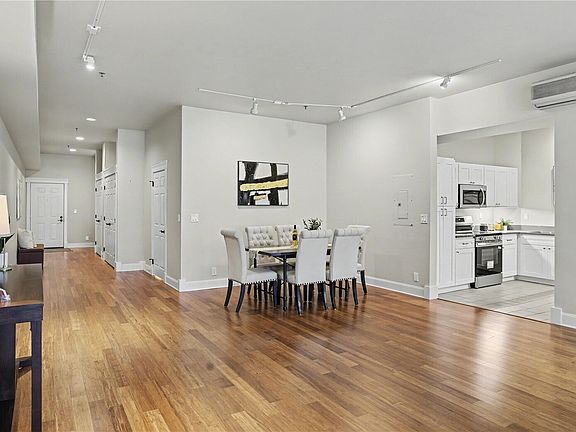 5th image of 526 1st Avenue S #314