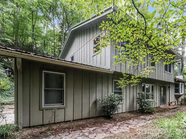 522 Glen Cannon Dr, Pisgah Forest, NC 28768