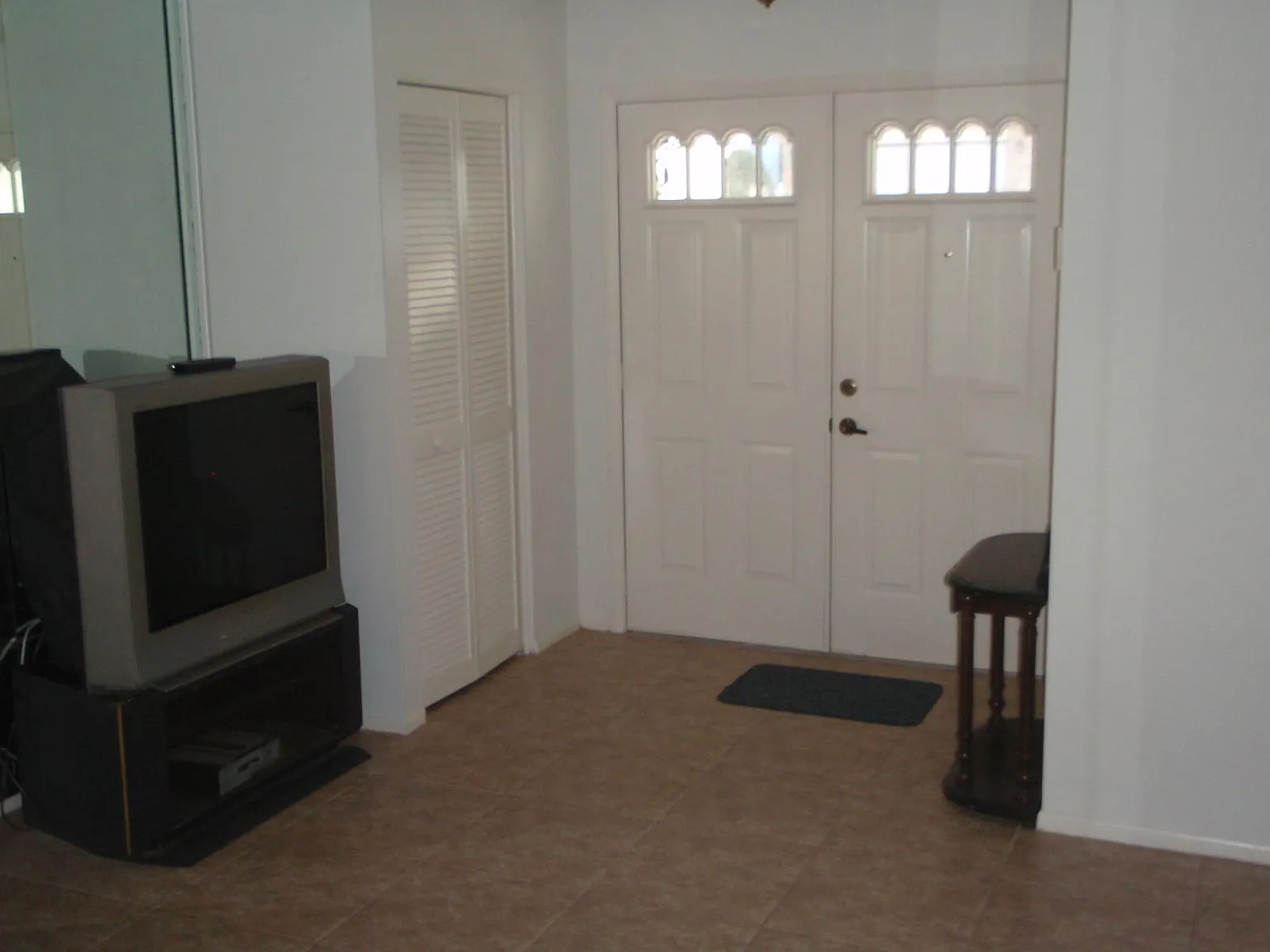 2 bed, 1700 sqft, $2,600 — Photo 2