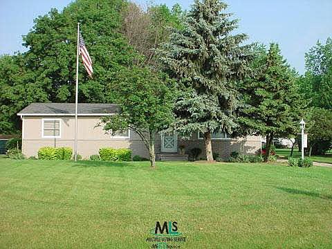1st image of 48019 Pheasant Dr