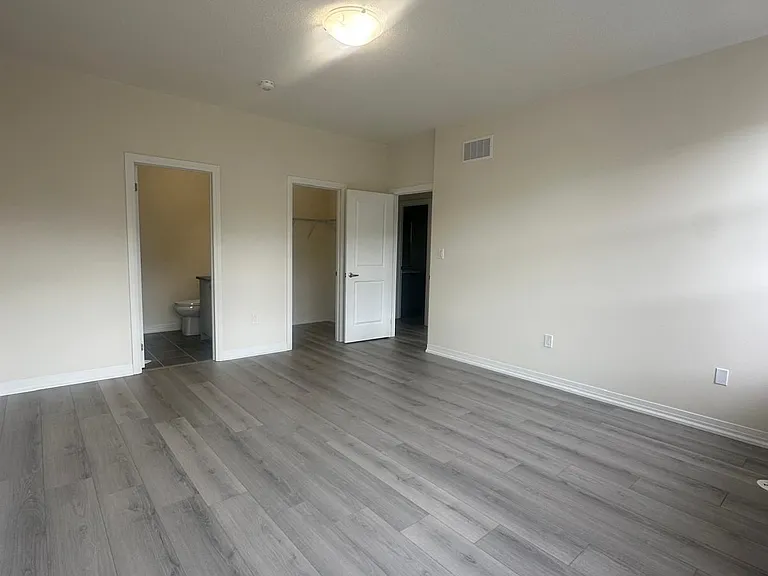 37 Harold Wilson Ln — Photo 11