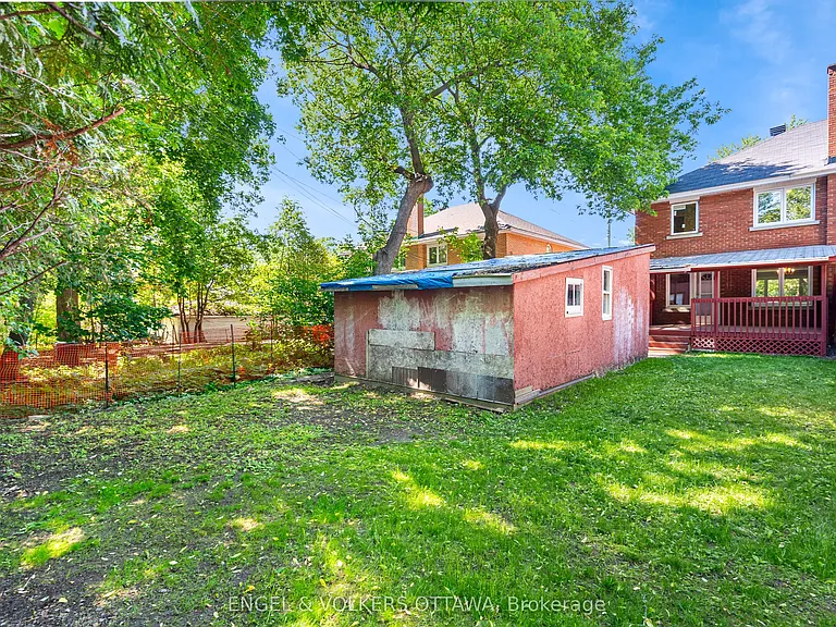1402 Kilborn Ave — Photo 34