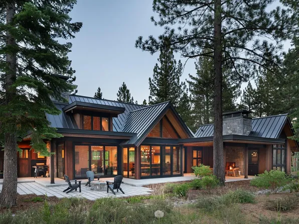 8225 Lahontan Dr, Truckee, CA 96161