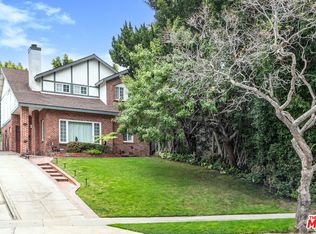 1358 Holmby Ave, Los Angeles, CA 90024