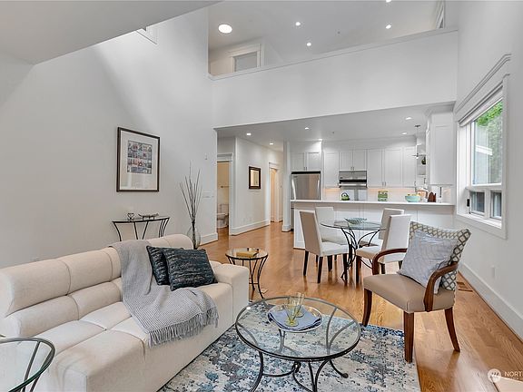 4th image of 9801 NE 4th Street #D