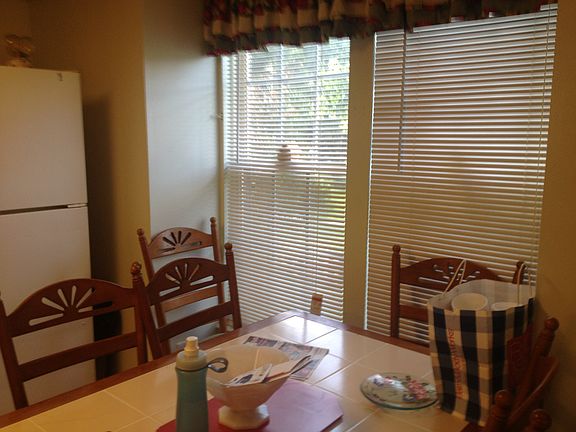 Eat-In Kitchen