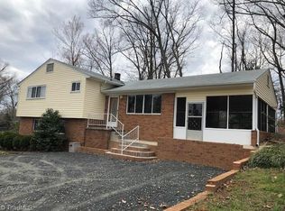 1232 Brookdale Dr, Asheboro, NC 27205