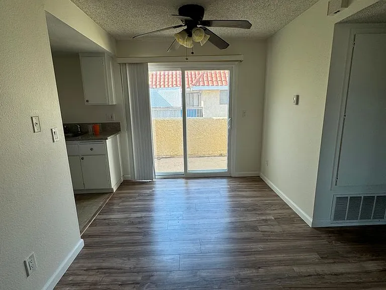 17762 Paseo Cir #C — Photo 2