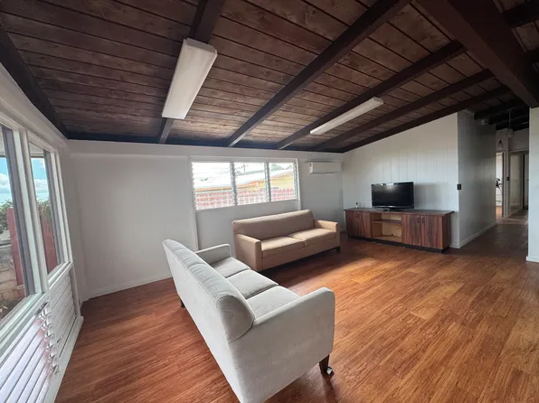 1944 Hoohai St, Pearl City, HI 96782