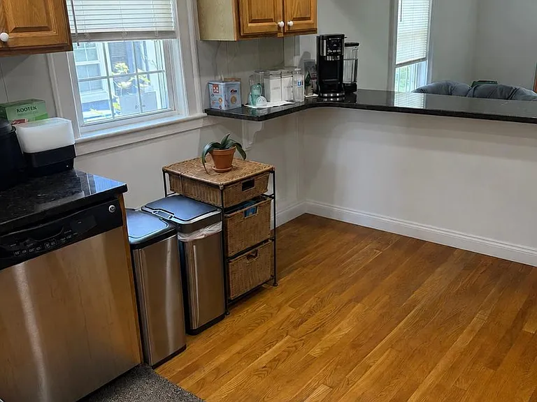 90 Fuller St #1 — Photo 8