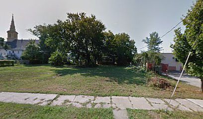 1st image of 728 W Wayne St