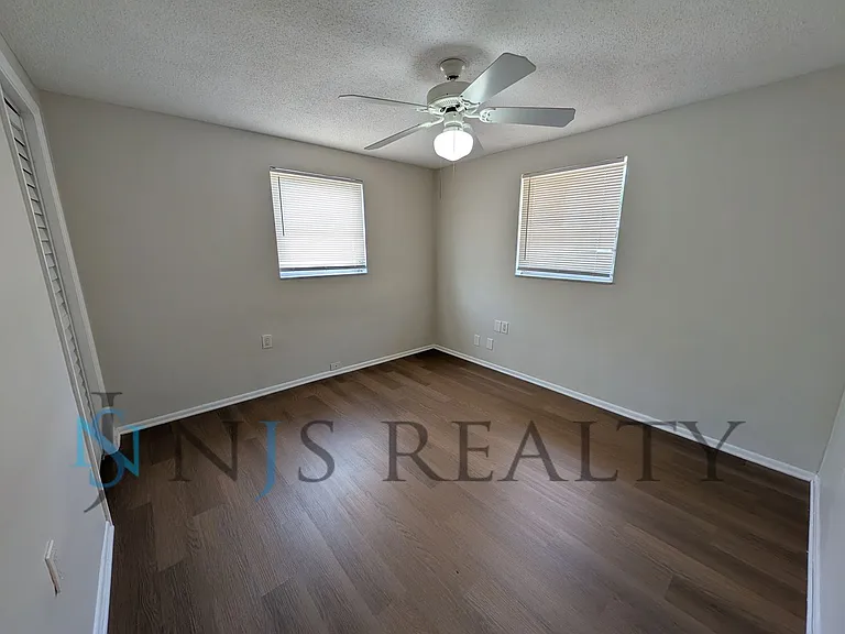 7024 Rockwood Dr — Photo 11