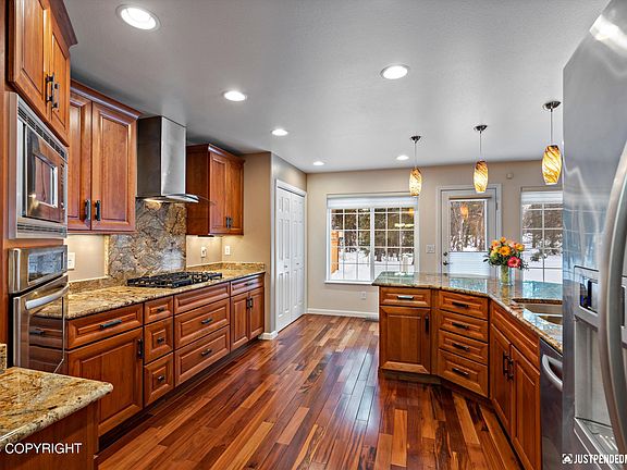 3rd image of 11590 Discovery Park Dr #68B