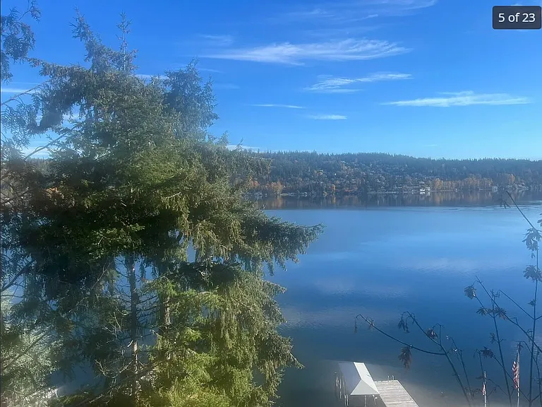 1820 W Lake Sammamish Pkwy NE — Photo 2