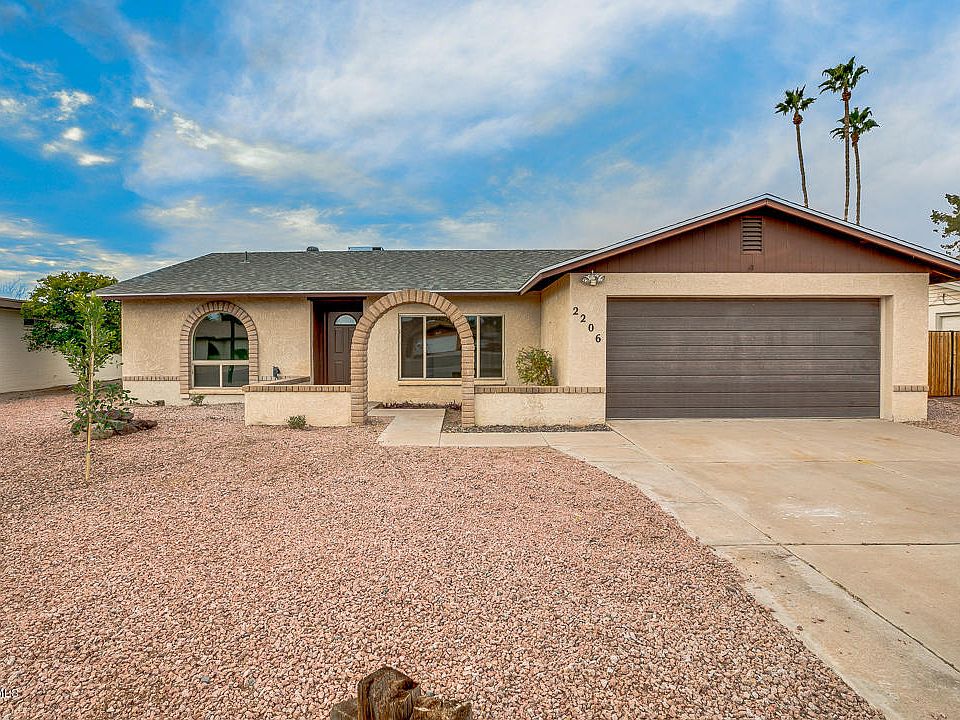 1st image of 2206 S Las Flores