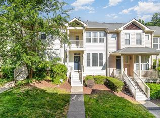 521 Village Loop Dr, Apex, NC 27502