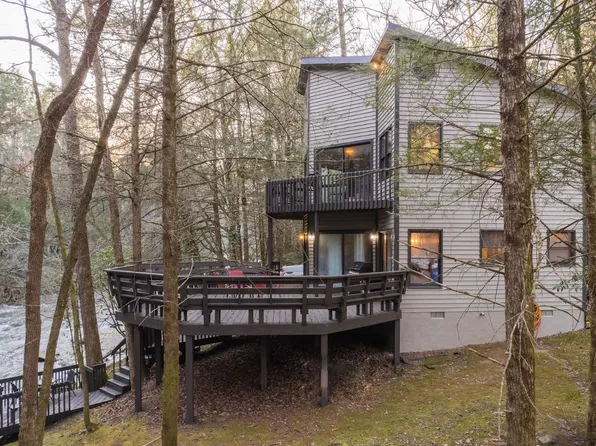 840 Delphi Woods Rd, Mc Caysville, GA 30555