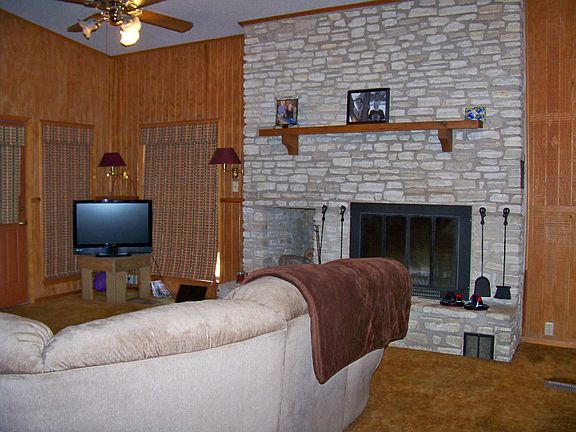 2nd image of 1044 Highland Dr