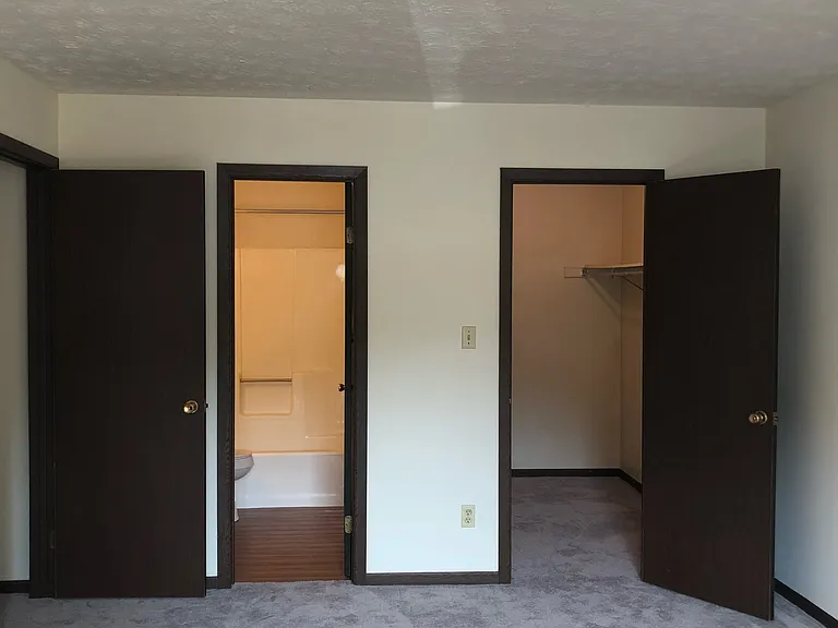 285 Ellis Ave — Photo 16