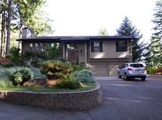 61223 Diamond Dr, Coos Bay, OR 97420