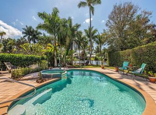 891 13th St N, Naples, FL 34102