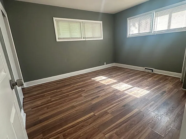 6904 Longview Rd — Photo 10