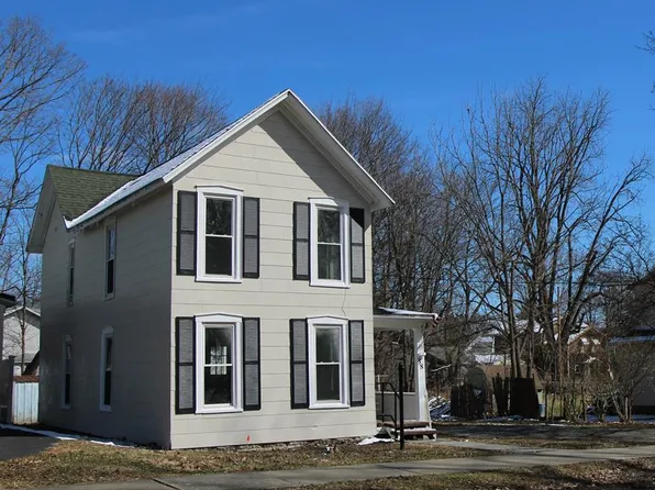 38 Pine St, Waverly, NY 14892