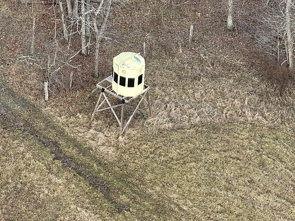 4th image of 1390 Belmont Rd