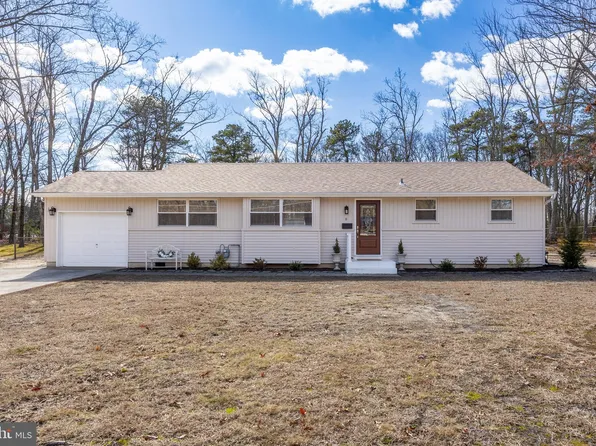 8 Penn Rd, Voorhees, NJ 08043