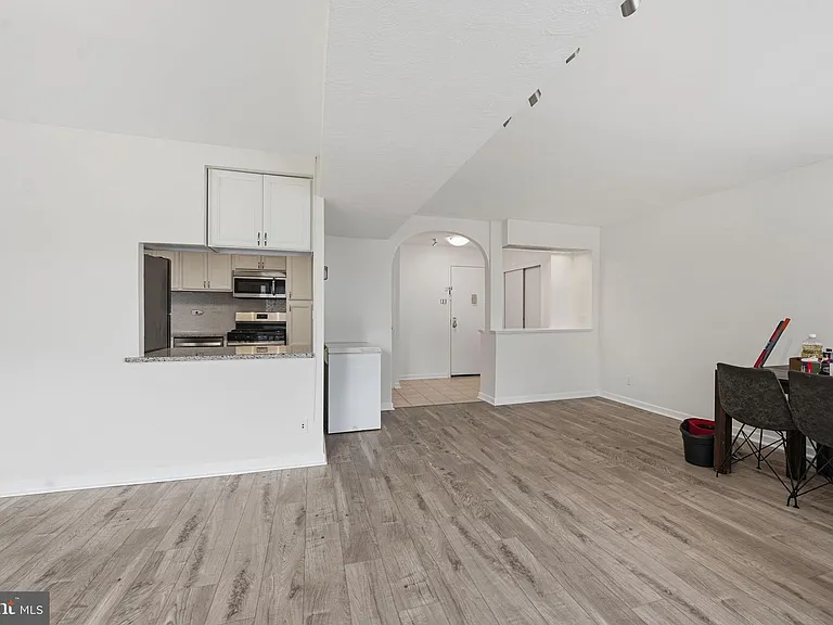 5340 Holmes Run Pkwy #704 — Photo 8