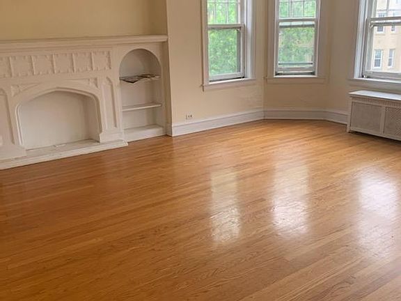 4th image of 6227 N Francisco Ave APT 3