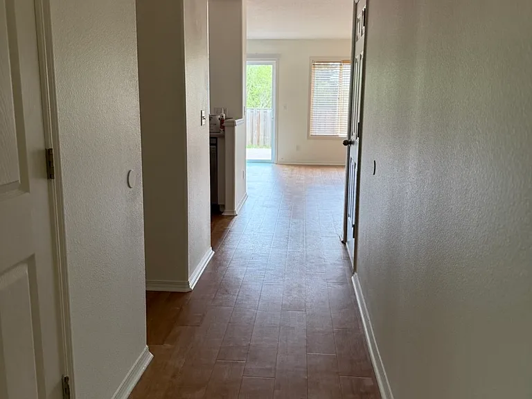 15384 NW Twoponds Dr — Photo 4