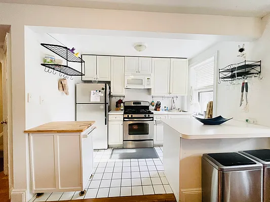 Rented by Level Group | media 5