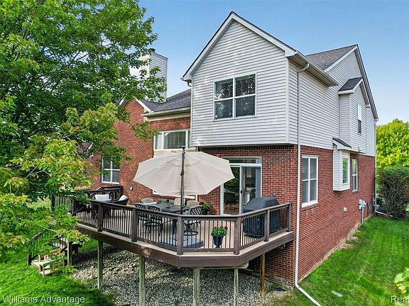 2nd image of 16971 Algonquin Dr