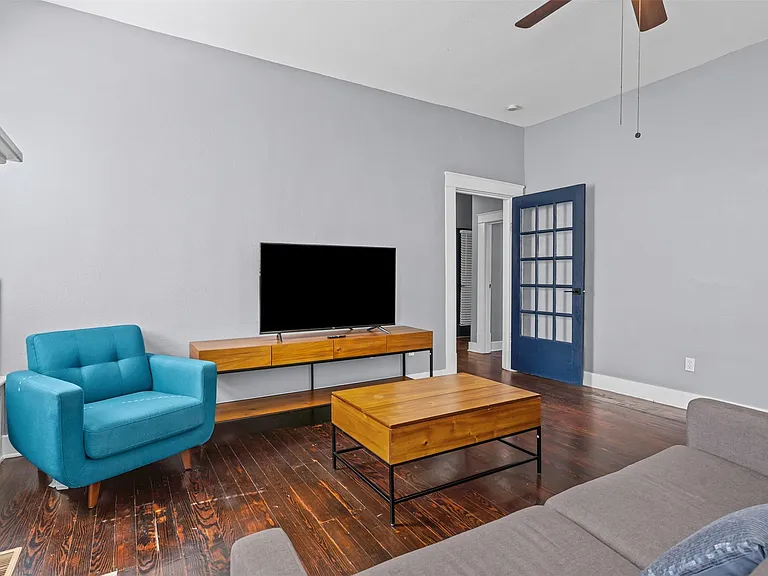 301 S Edgefield Ave — Photo 11