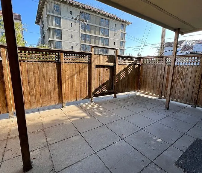 2255 Hearst — Photo 40