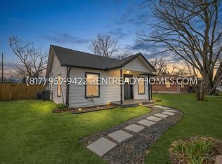 210 S Main St, Crandall, TX 75114