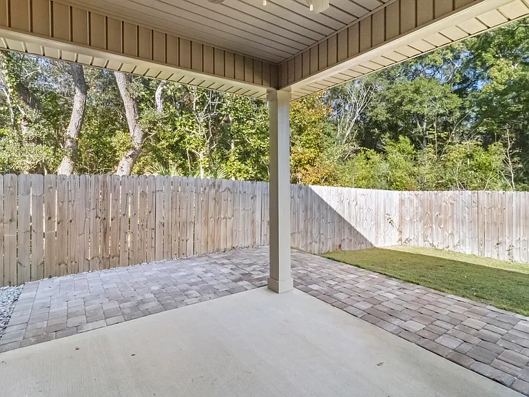 949 Kenzie Ln — Photo 29