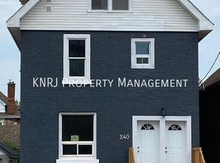 240 Worthington St E #3, North Bay, ON P1B 1G9