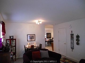 5th image of 26 Fletcher Dr