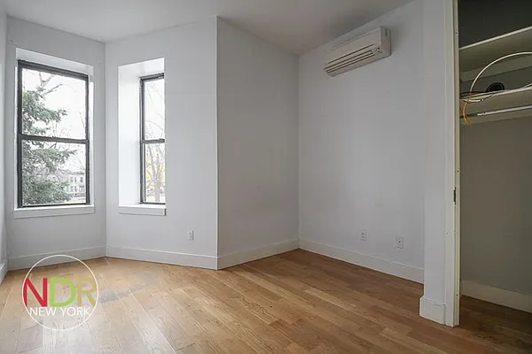 Rented by Next Door Realty NYC | media 25