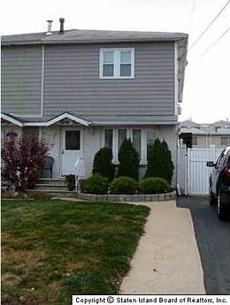 2nd image of 44 Carpenter Ave