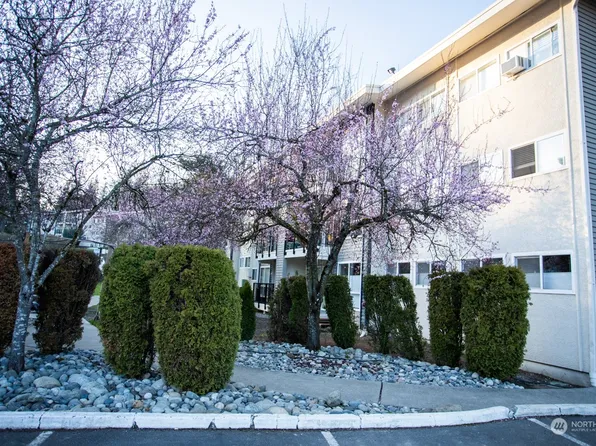 12701 NE 9th Place #D101, Bellevue, WA 98005