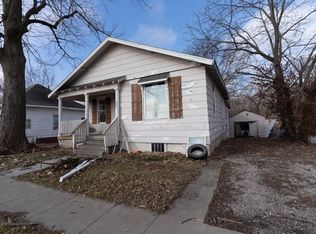 823 N Ault St, Moberly, MO 65270