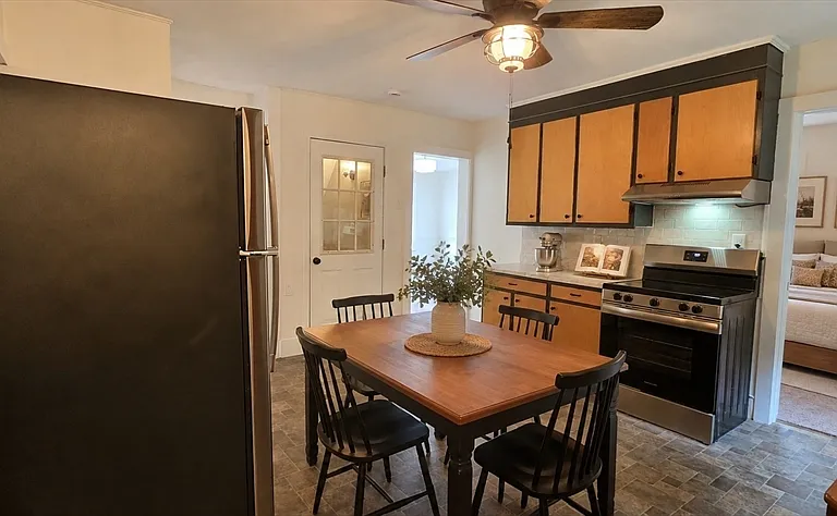 16 Central St #2 — Photo 1