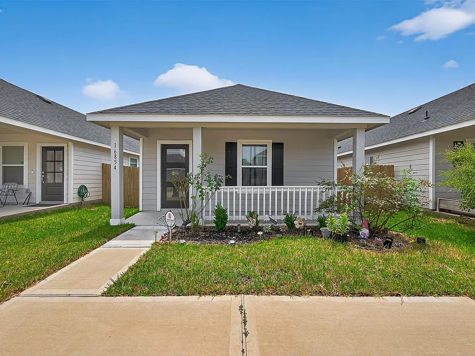 16854 N Marie Village Dr