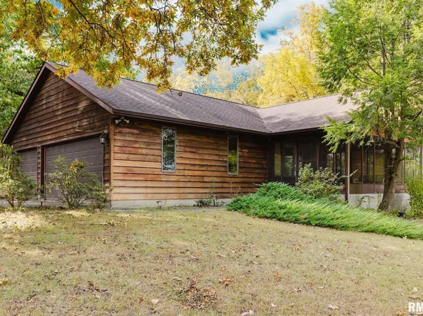 1043 Wargo Ln, Marion, IL 62959