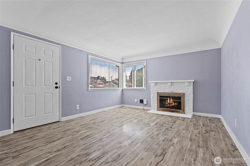 4th image of 2340 S M Street